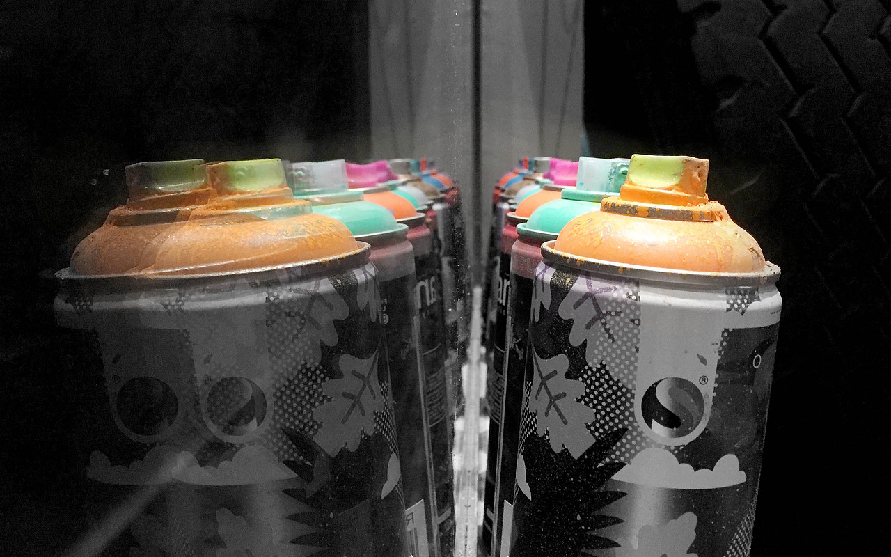 喷漆买了三和和tankos.对比下来发现tankos真的很好用.