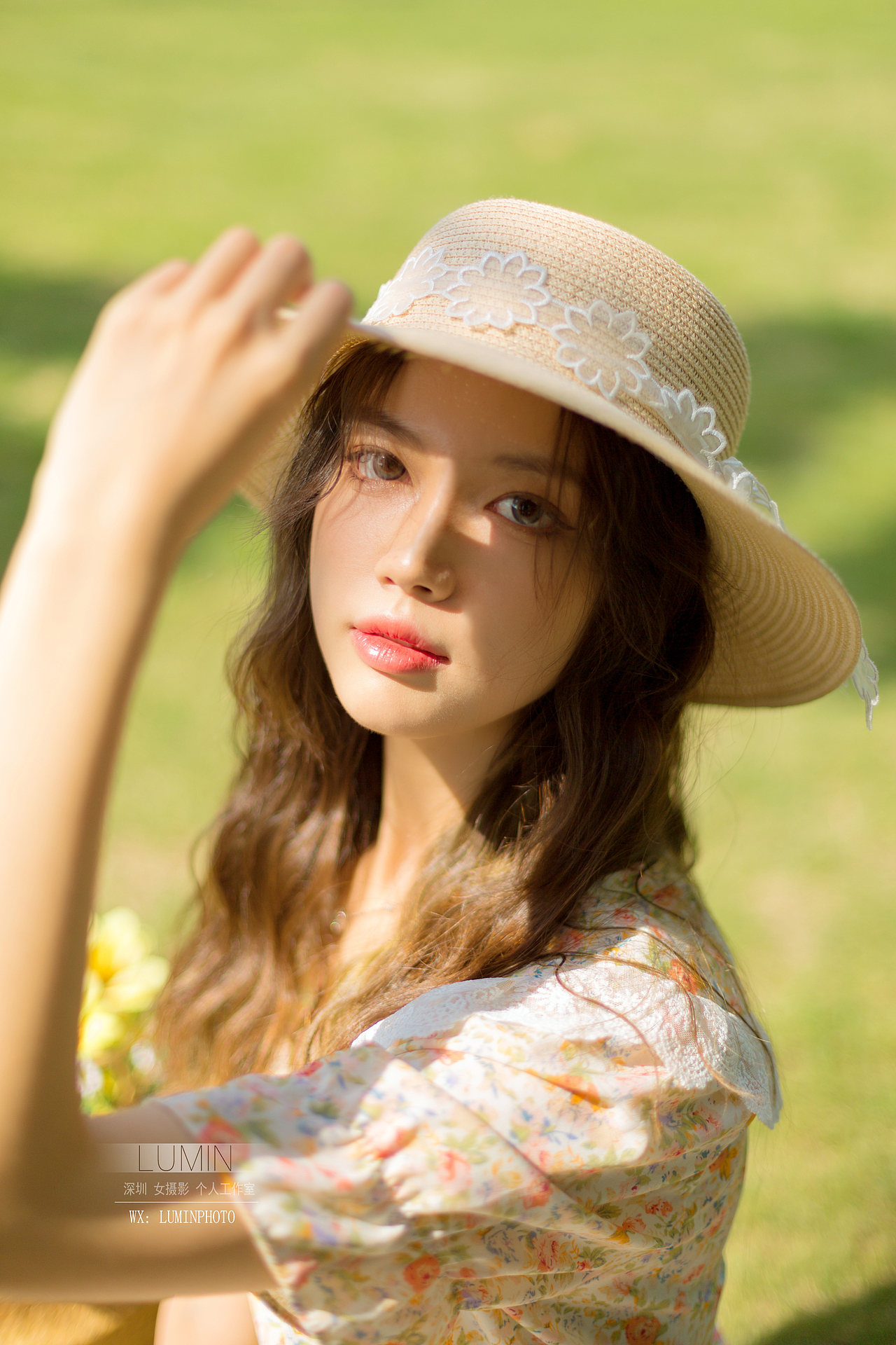 夏日阳光深圳碎花裙拍照 治愈系清新（图ZMjk3Mzg2OTI4） - 人像摄影 - 站酷设计师深圳女摄LUMIN原创素材 - 站酷ZCOOL