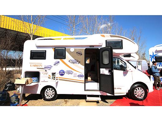 大通C型浪漫温馨游房车