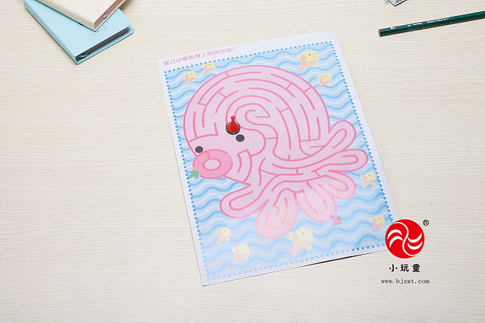 科普玩具-磁铁走迷宫