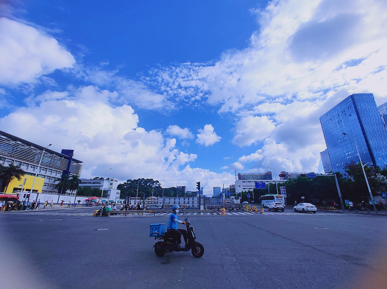 手机摄影—下班路上（图ZMzA2OTM4Mjc2） - 风光摄影 - 站酷设计师凌晨4点多原创素材 - 站酷ZCOOL