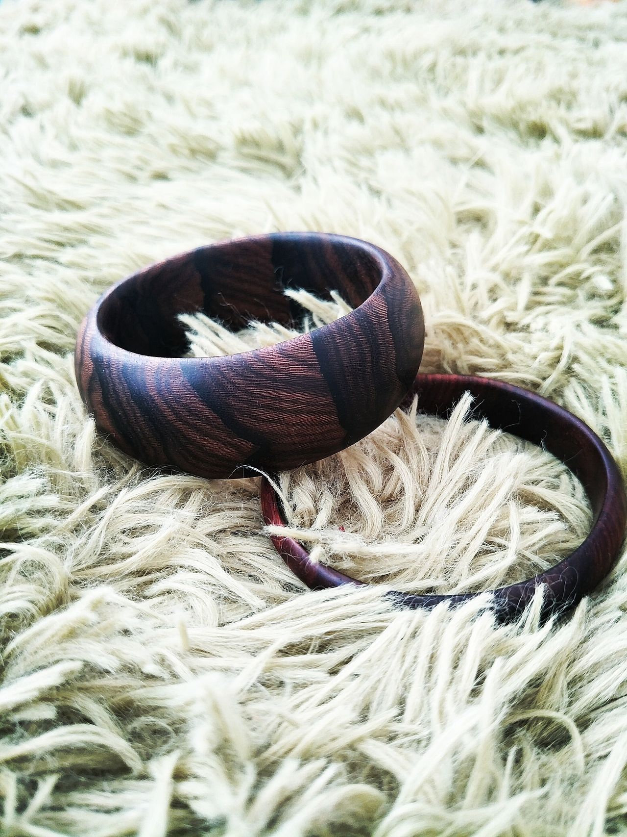 黑柿木加大红酸枝手镯