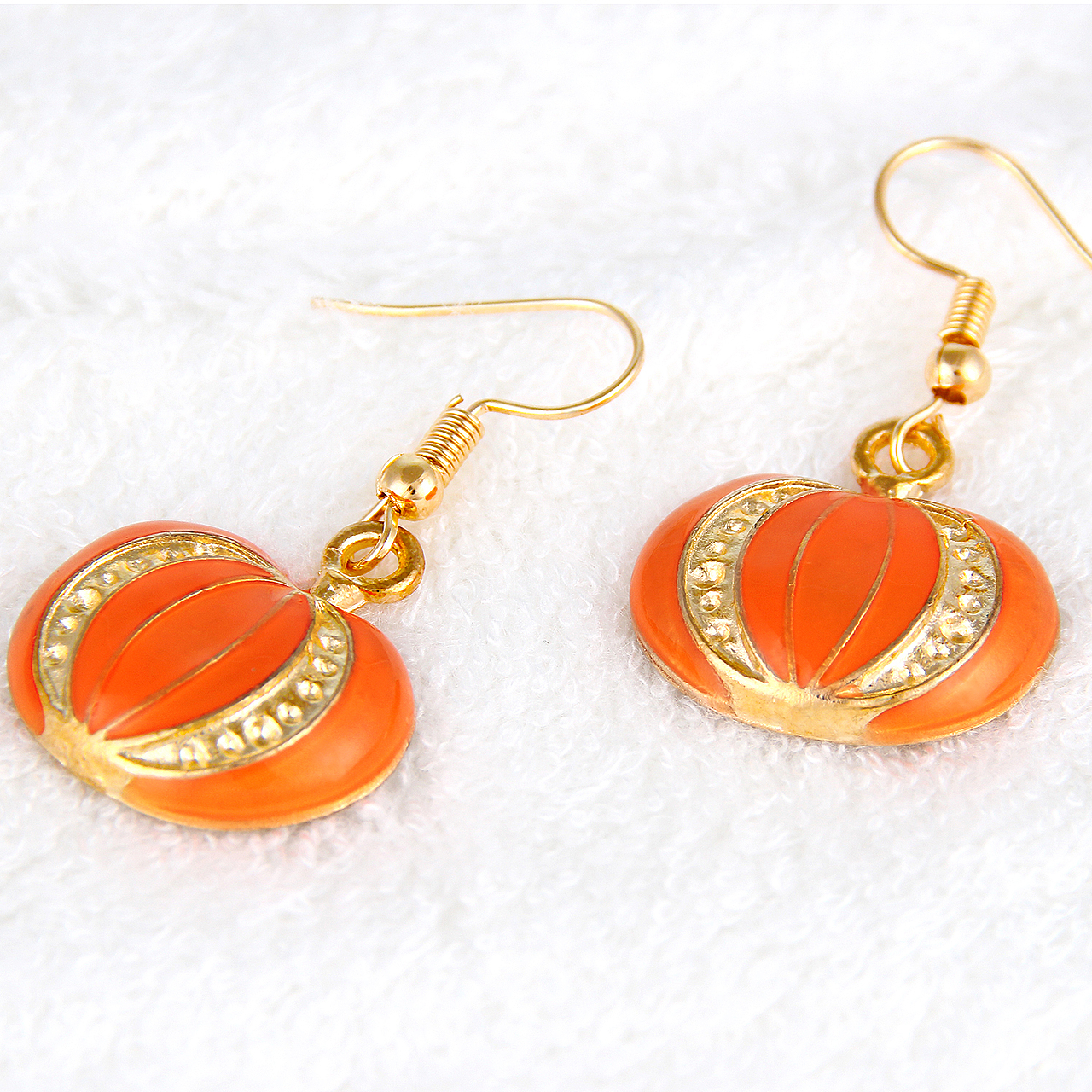 项链摄影 饰品摄影 女士项链 道具项链（图ZMTkxMDg1Mjk2） - 产品摄影 - 站酷设计师朋子_原创素材 - 站酷ZCOOL