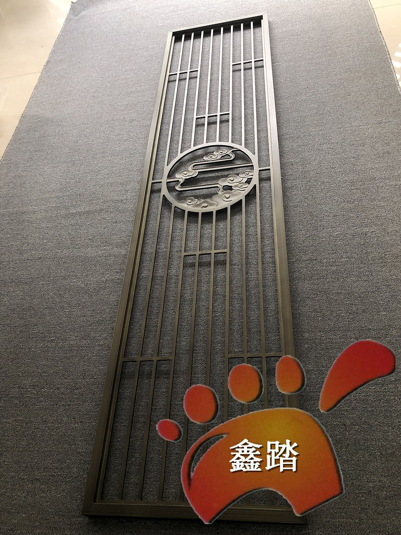 售楼中心室内工装不锈钢屏风隔断精美案例