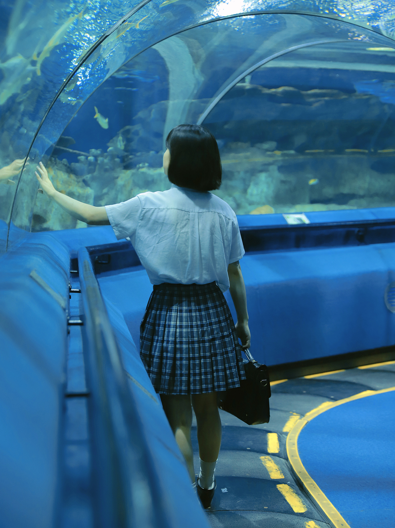 ocean blue（图ZMjY0MTEyNzgw） - 人像摄影 - 站酷设计师蓝人渔_原创素材 - 站酷ZCOOL