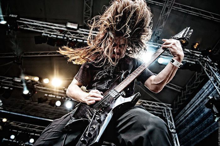 ps实战:用调整图层制作摇滚风格图像