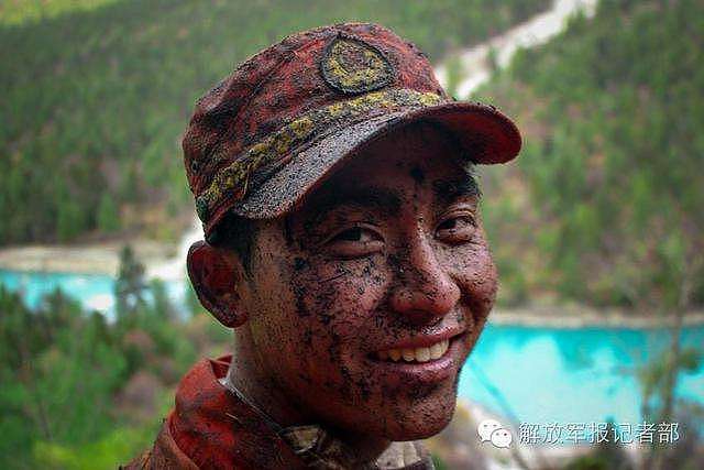 没有最美的容颜，却有最美的笑容（图ZMTY5MTMxMDI0） - 人像摄影 - 站酷设计师多味的痕迹原创素材 - 站酷ZCOOL