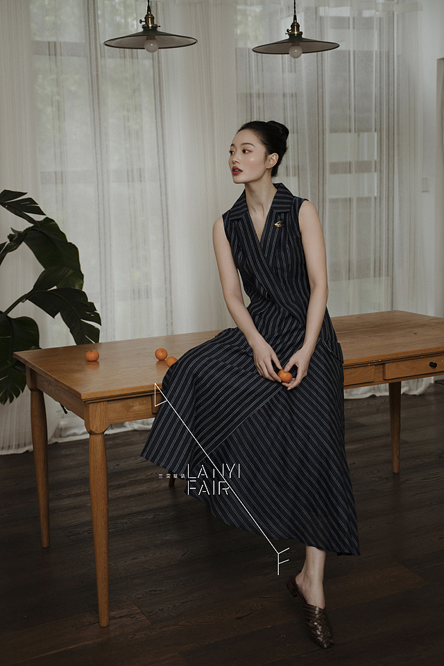 兰奕设计，重磅真丝复古领结衬衫裙（图ZMjEzODk5OTIw） - 休闲/流行服饰 - 站酷设计师婚纱设计师兰奕原创素材 - 站酷ZCOOL
