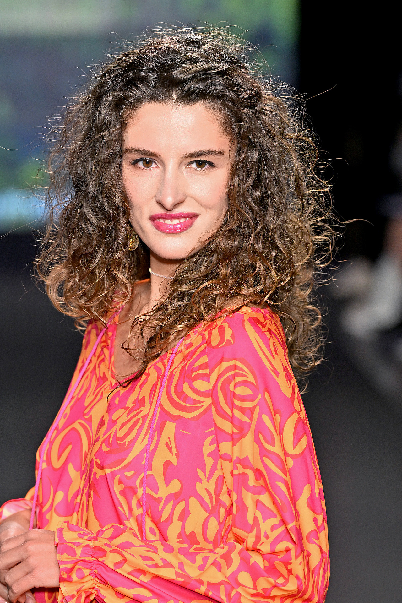 秀场 时装周（图ZMjg5NDE2Mjgw） - 休闲/流行服饰 - 站酷设计师冲呀小小凤原创素材 - 站酷ZCOOL