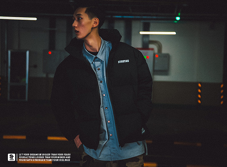 STRETAG思锐泰格2018冬季新款黑色基础款LOGO羽绒服