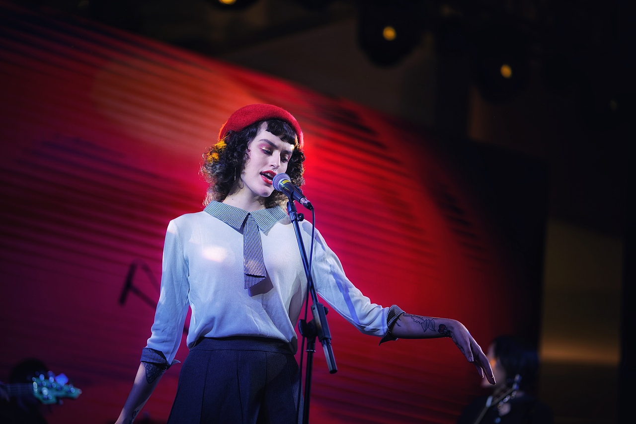 乐队bandontheriver帝国jazz小姐姐