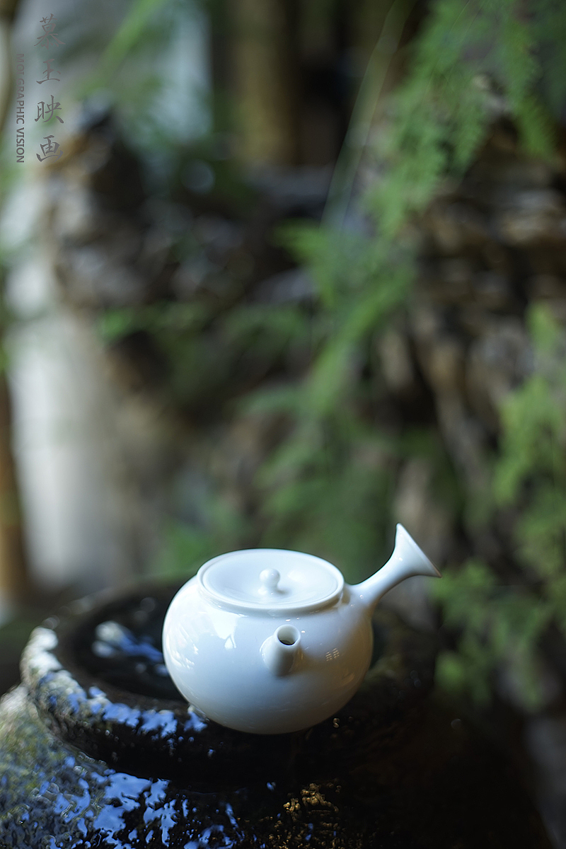 【电商摄影】白瓷侧把壶