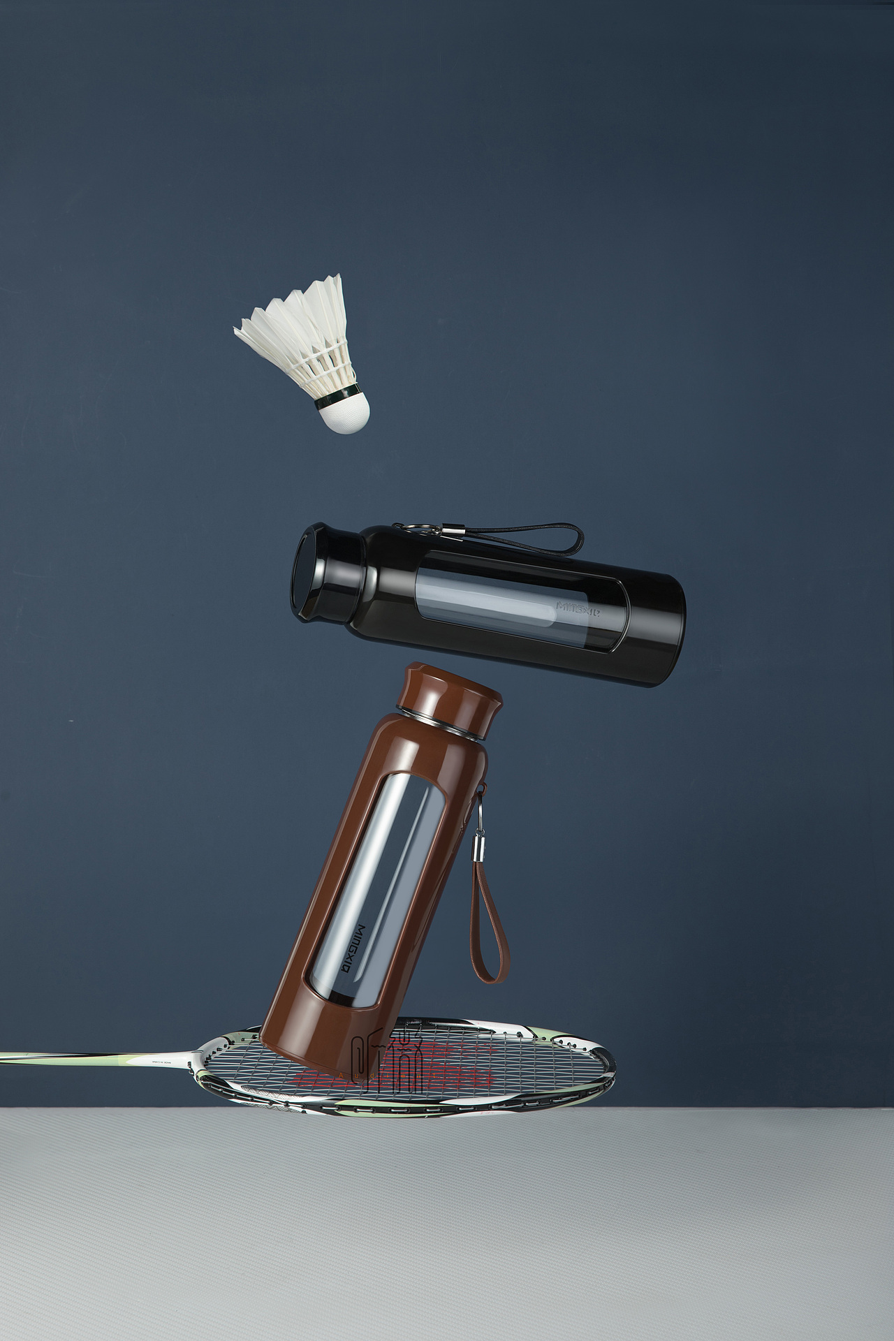 提绳塑玻杯拍摄（图ZMTM3MjkwODI0） - 产品摄影 - 站酷设计师听微视觉原创素材 - 站酷ZCOOL