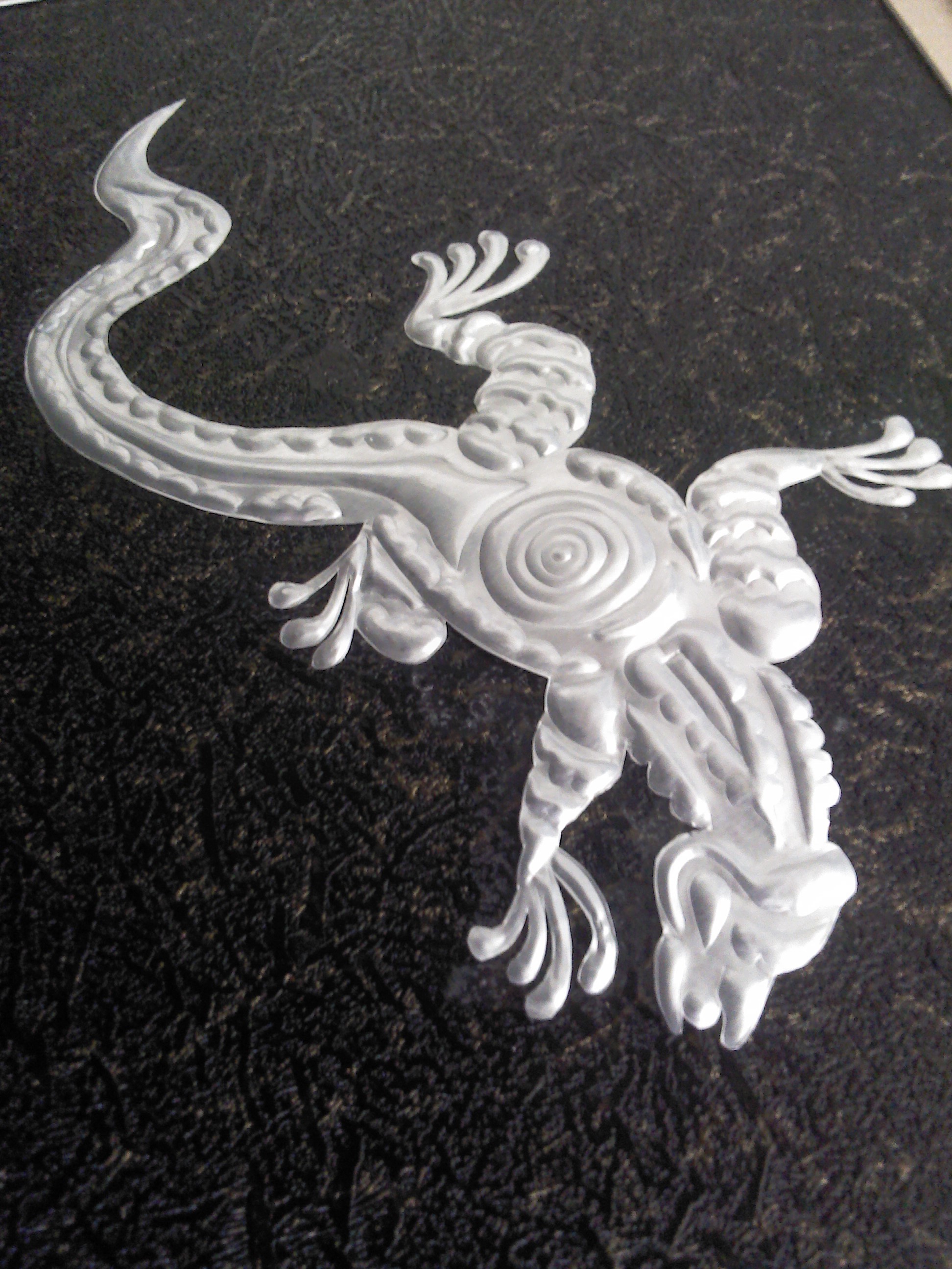 易拉罐画作品--蜥蜴