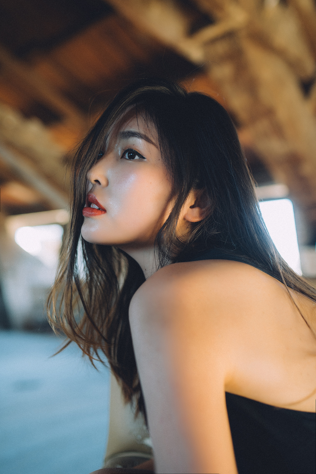 阳光下的人（图ZODc5Njc5MjA=） - 人像摄影 - 站酷设计师zengphoto原创素材 - 站酷ZCOOL