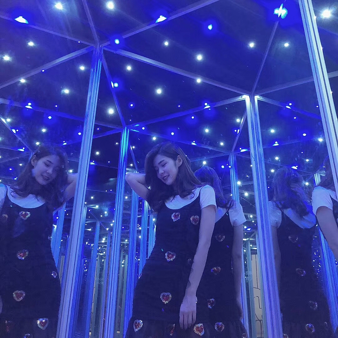 世间所有的相遇,都是久别重逢.