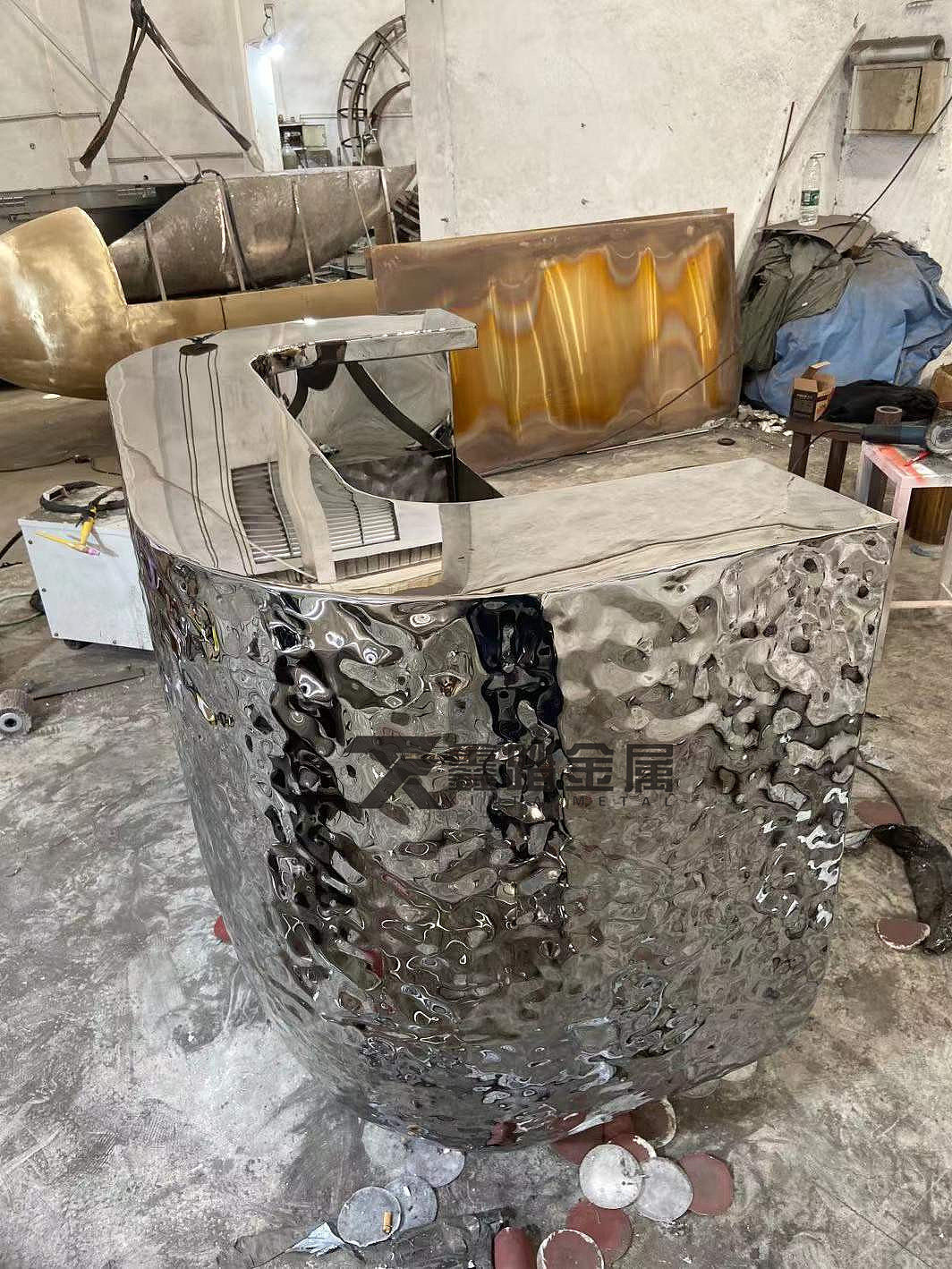 镜面不锈钢水波纹吧台、厚度搭配平整不易变形起波浪