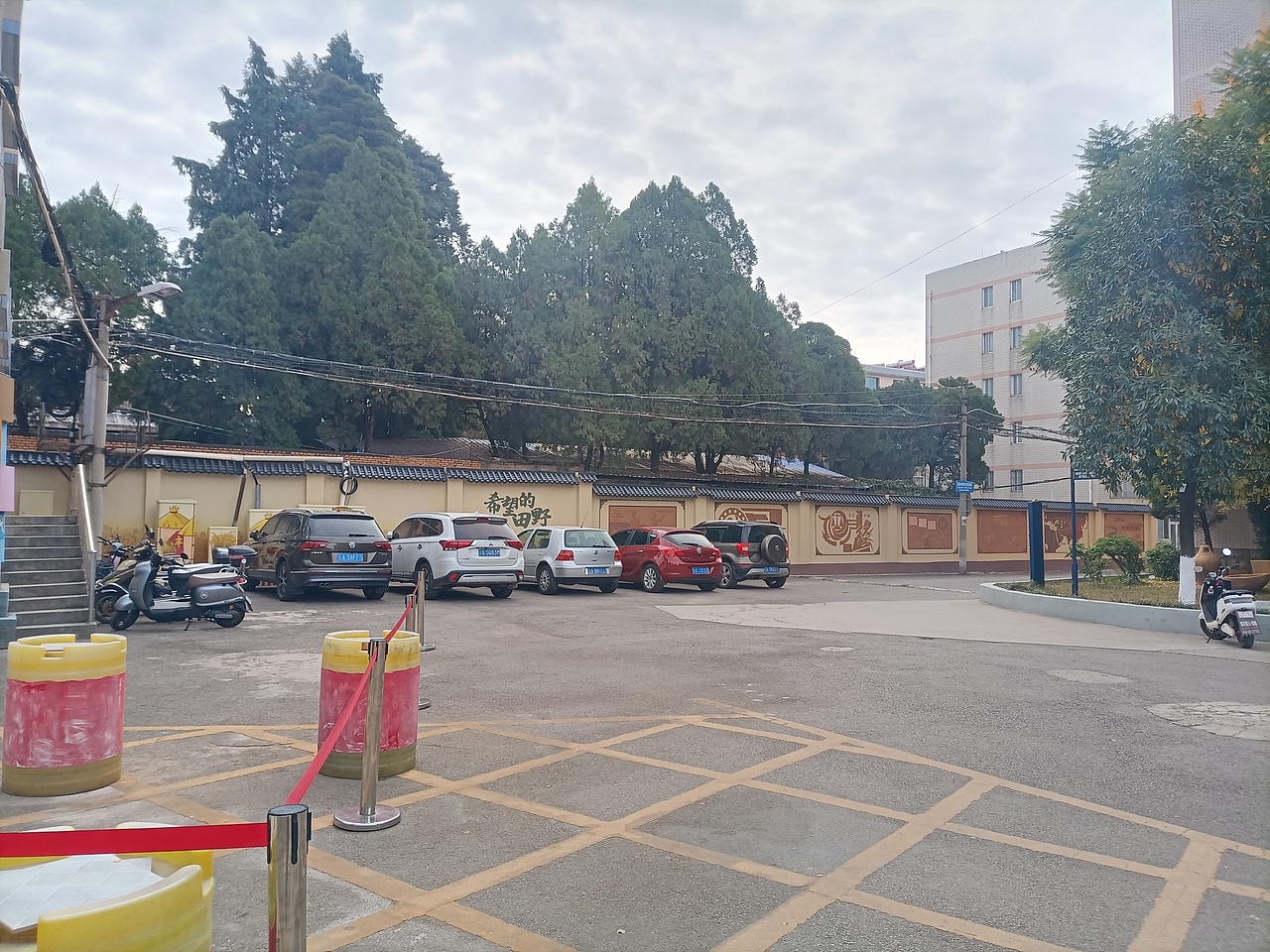 雕塑昆明绘云南一带一路沿线经贸