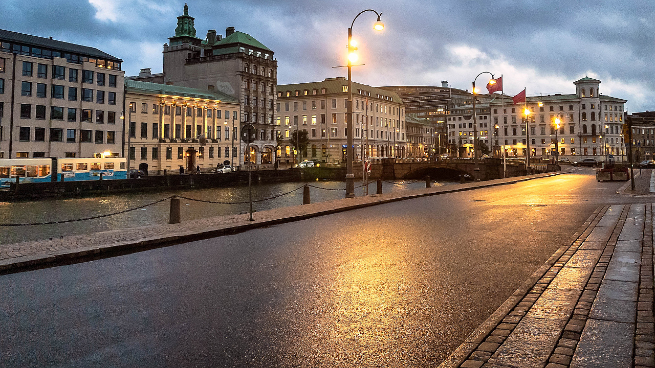 奥迪汽车夜晚街景商业合成海报