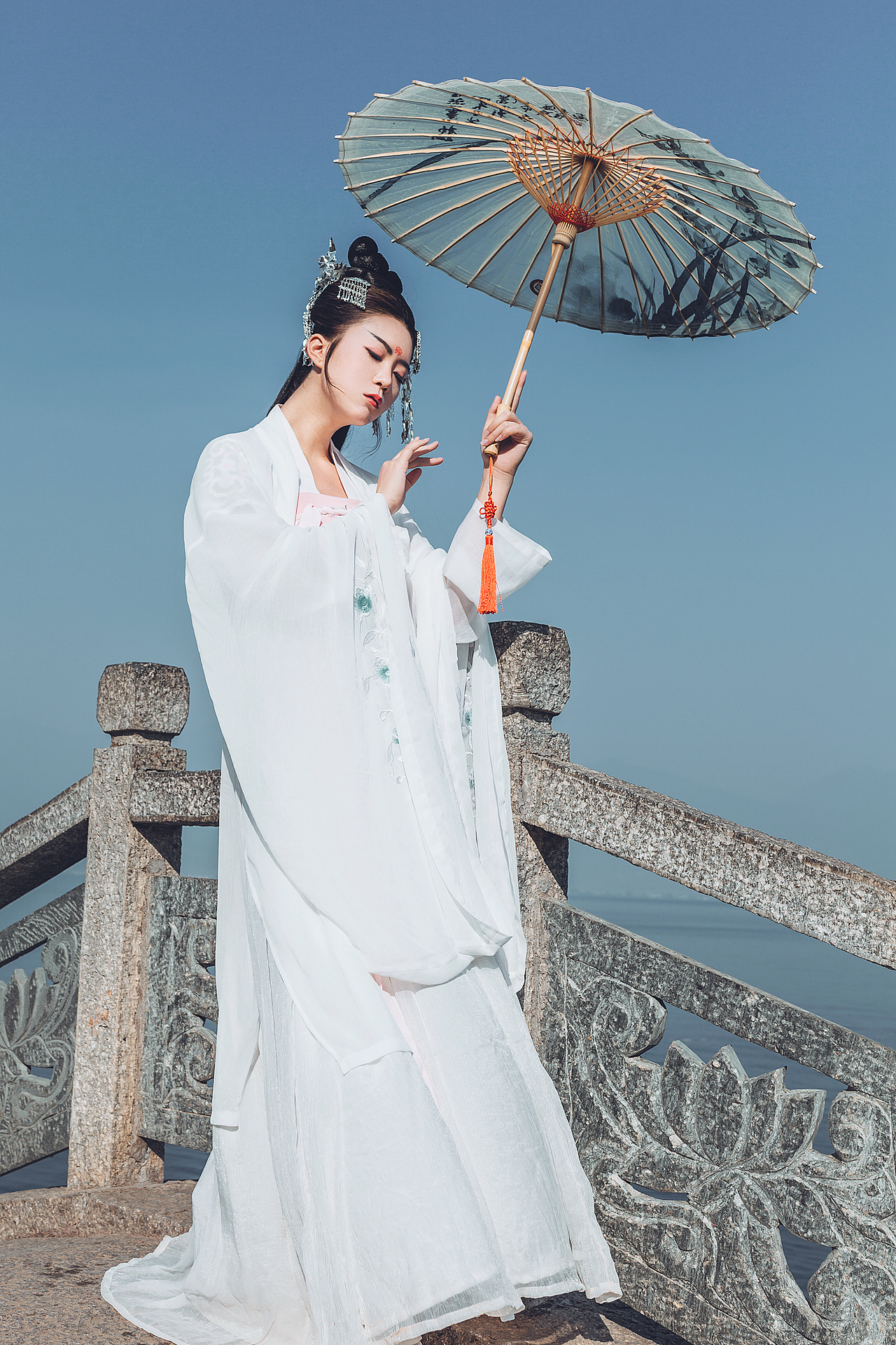 【苍苍】（图ZOTA2NTM3MzY=） - 人像摄影 - 站酷设计师19组韩小贝原创素材 - 站酷ZCOOL