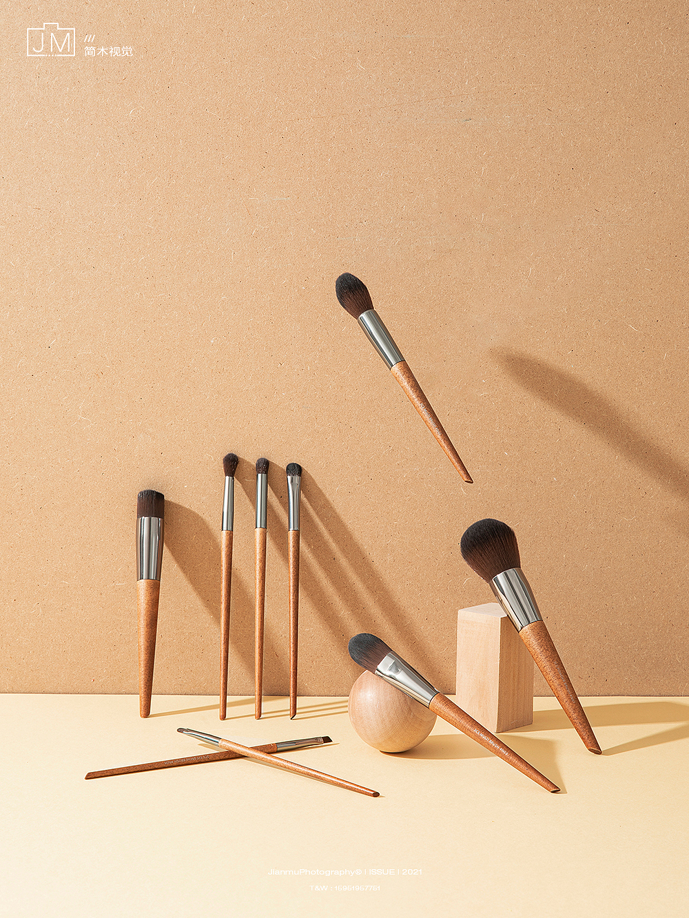 化妆刷摄影丨3CE × 简木视觉化妆品护肤品美妆产品摄影