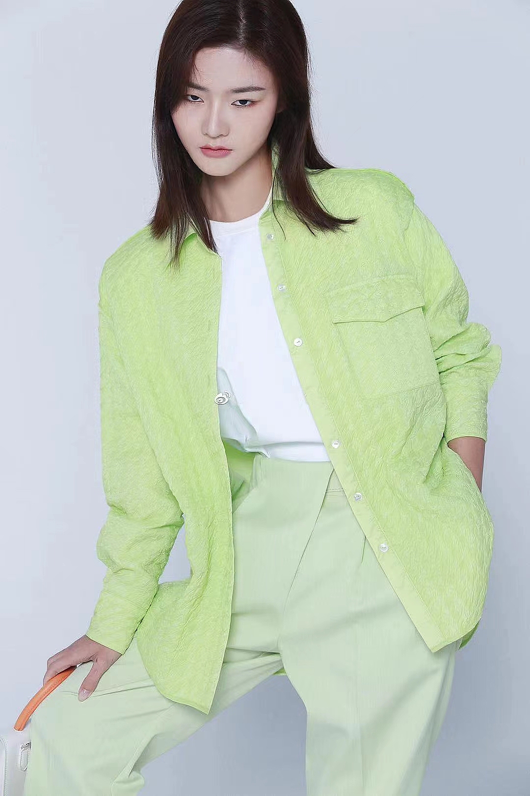 这模特距离感太强了