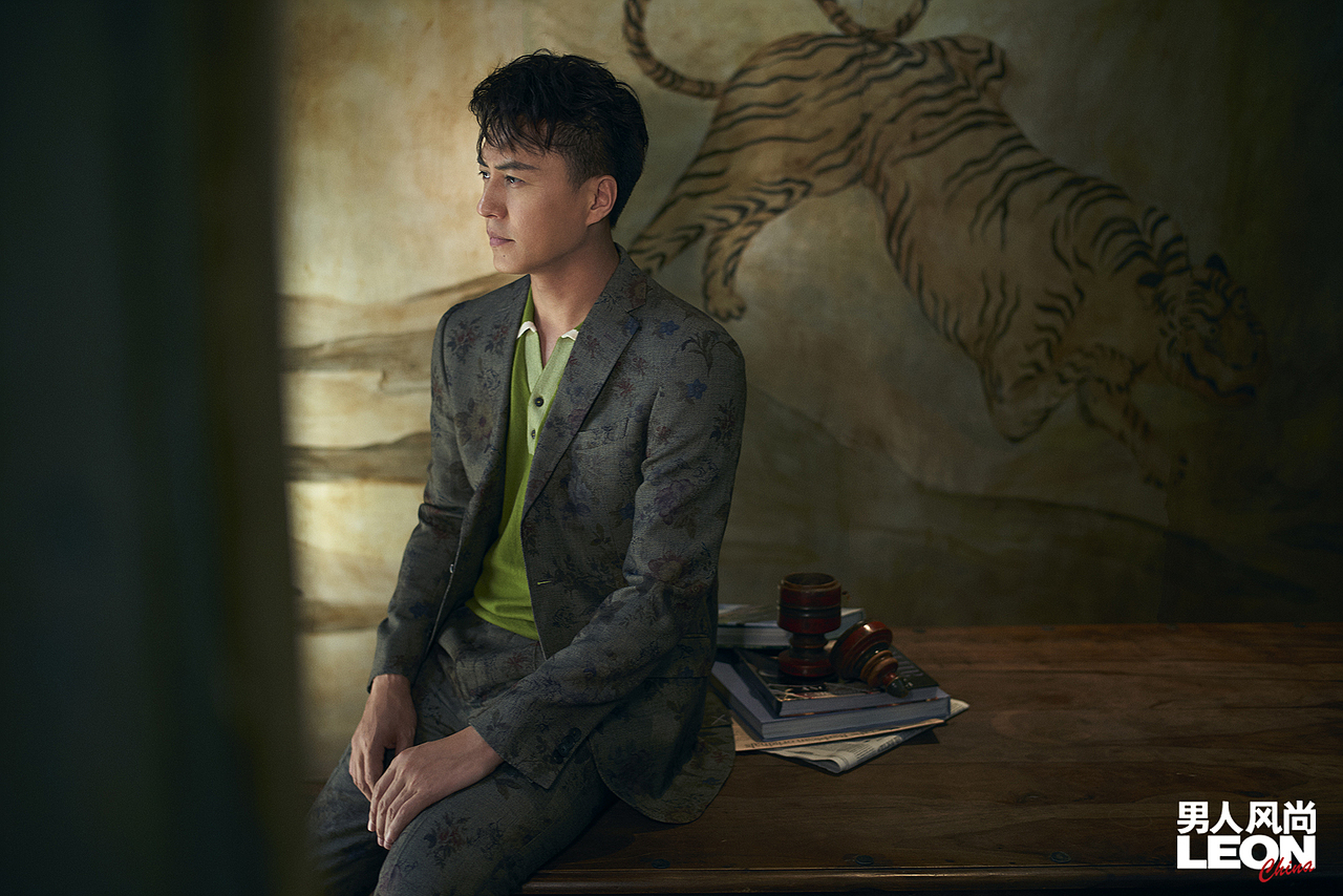 靳东男人风尚封面8月刊