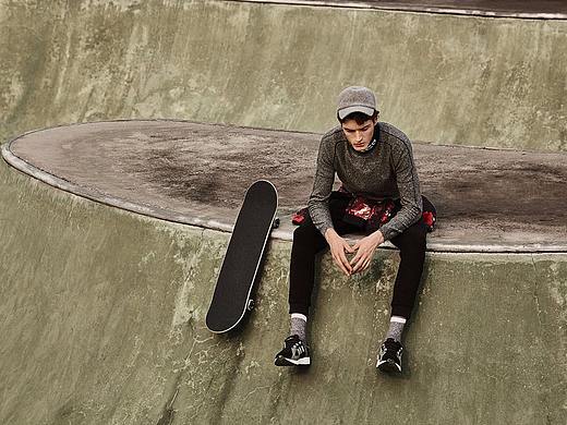 INSIUSE印自2016AW時(shí)尚大片——引領(lǐng)潮流 對(duì)應(yīng)自我（個(gè)人主頁(yè)-ZMjUwNTk1NjA=） - 時(shí)尚/藝術(shù)攝影 - 站酷設(shè)計(jì)師ECSTUDIO藝超攝影原創(chuàng)素材 - 站酷ZCOOL