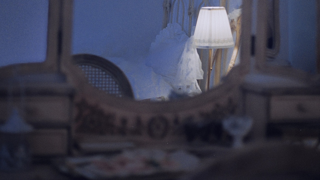 静谧蓝（图ZMTU0MTk5NzQw） - 人像摄影 - 站酷设计师徐咸鱼原创素材 - 站酷ZCOOL