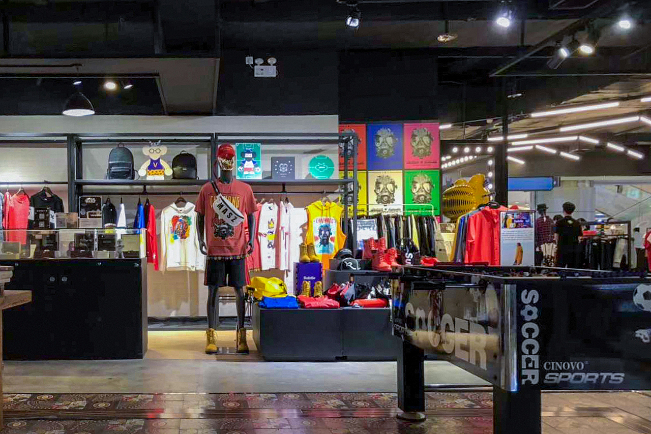 YLD STUDIO|LEVVV潮牌集合买手店空间形象设计