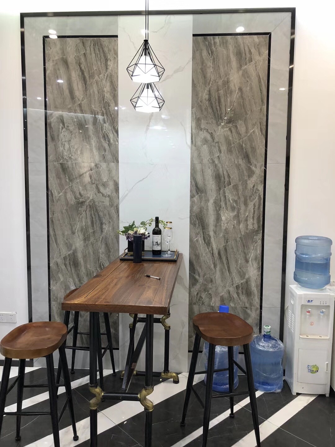 郎玛瓷砖万家丽店 瓷砖门店实景摄影