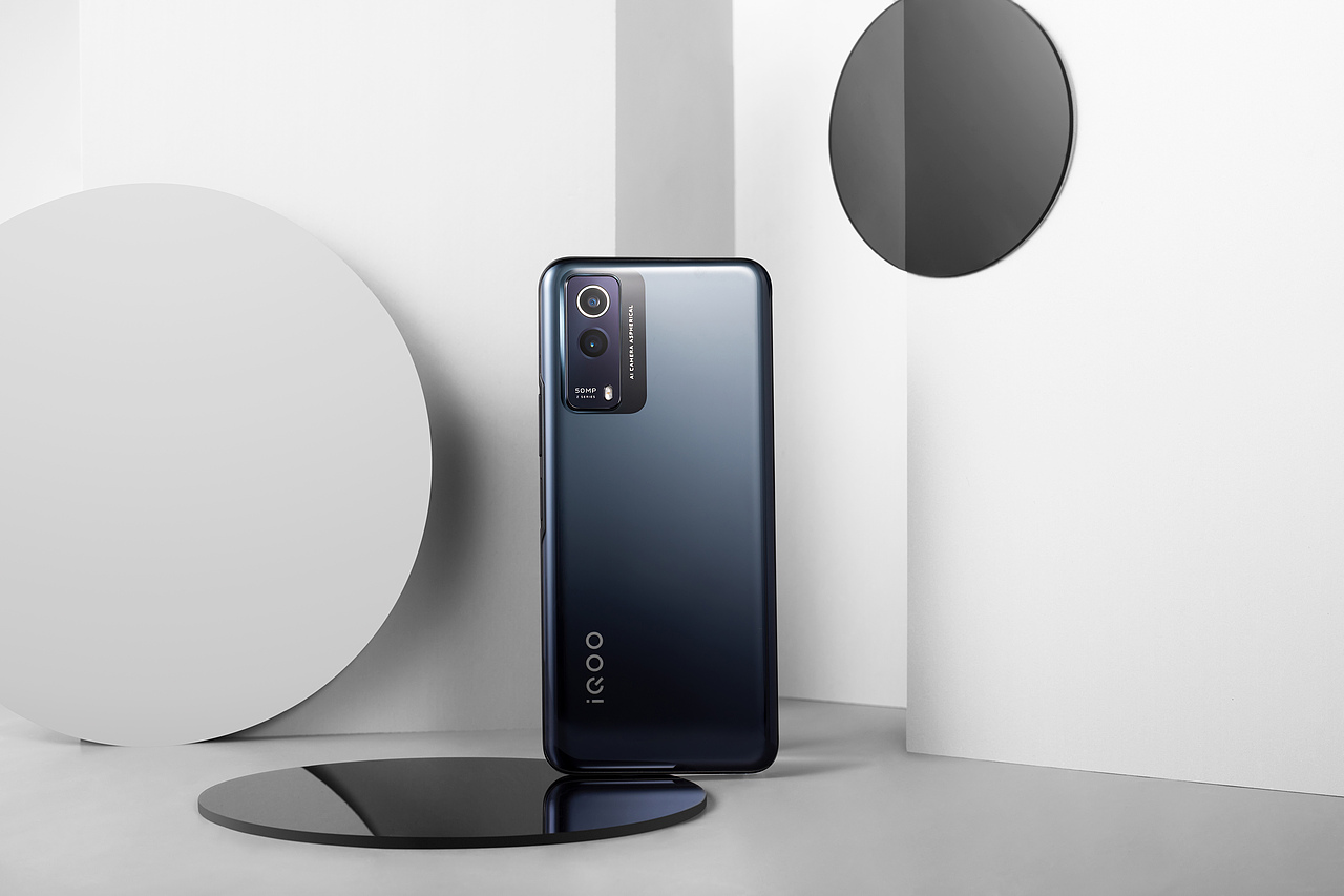 iQOO Z5x丨透镜黑（图ZMjc1MzQ0NjA0） - 产品摄影 - 站酷设计师貓屎榴槤原创素材 - 站酷ZCOOL