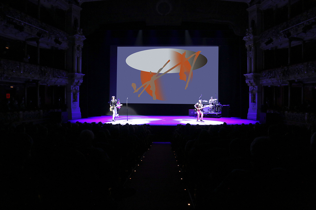 设计分享/ Zinebi电影节活动（图ZMjc5OTgyMTcy） - 海报 - 站酷设计师BranD杂志原创素材 - 站酷ZCOOL