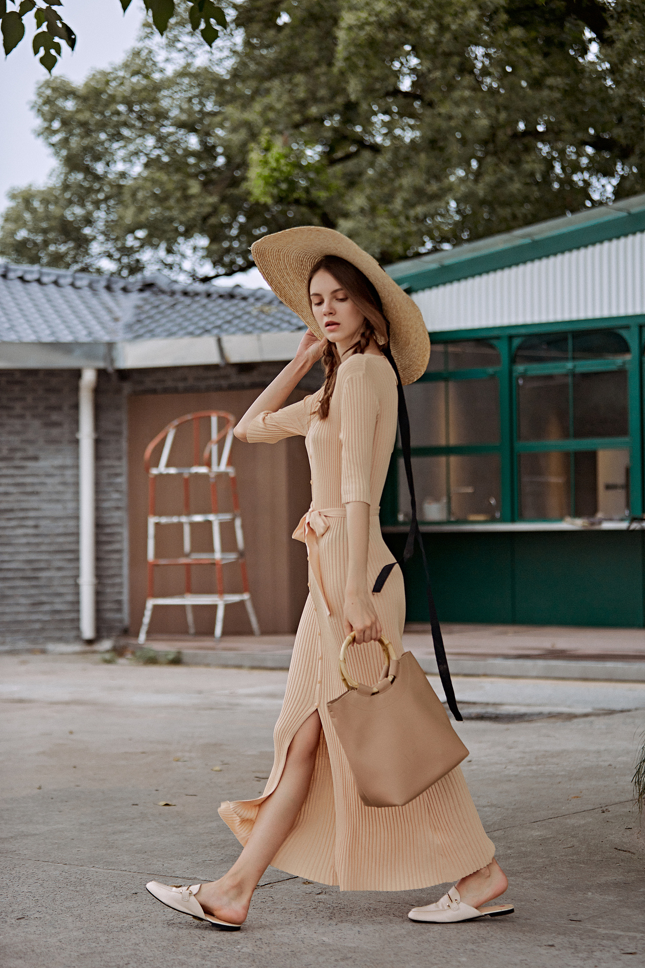 某品牌女装拍摄秋冬Fall/Winter（图ZMTYyODEzMjYw） - 时尚/艺术摄影 - 站酷设计师小猪配齐原创素材 - 站酷ZCOOL