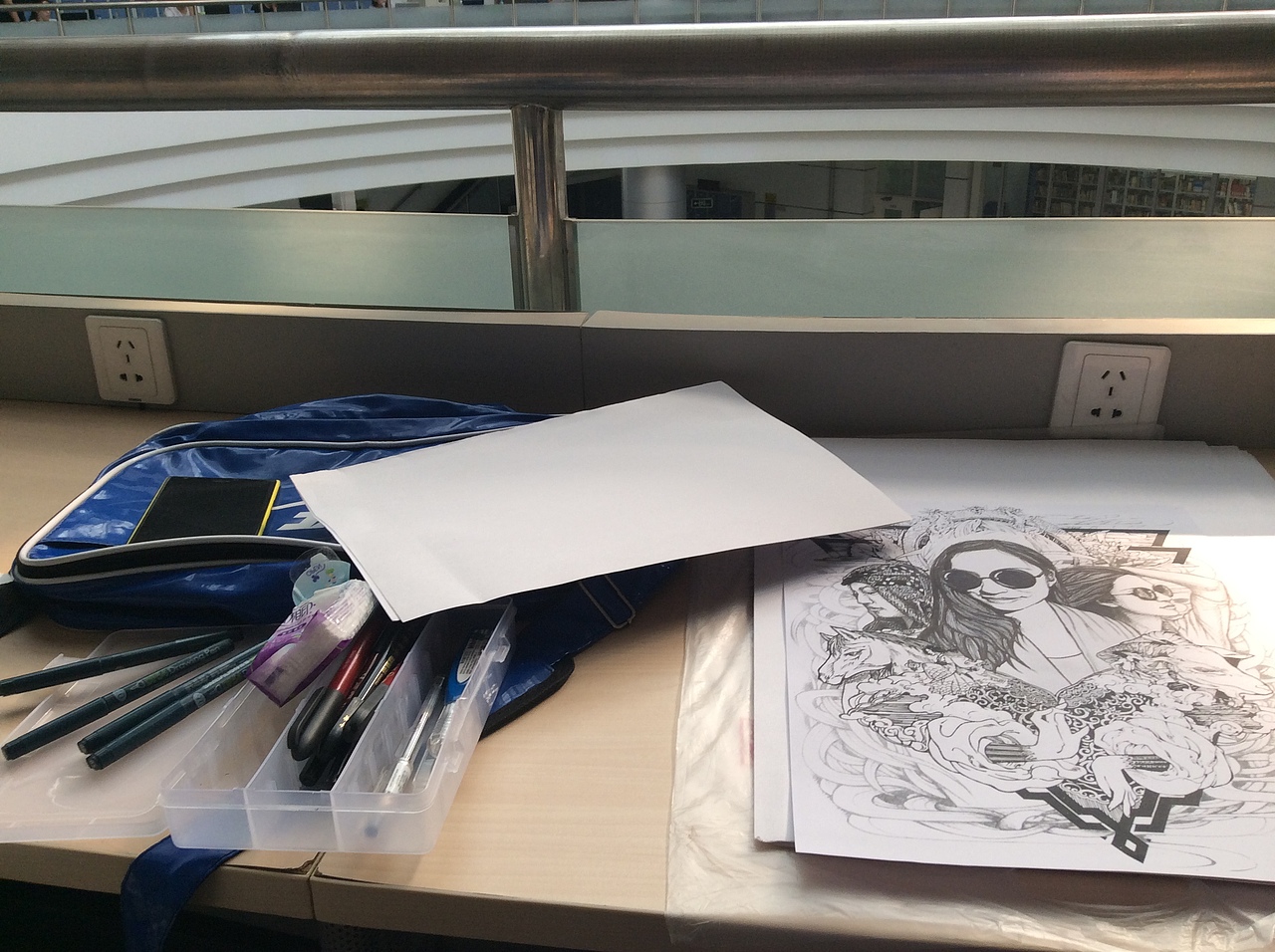 为我的红颜手绘的生日主题海报!