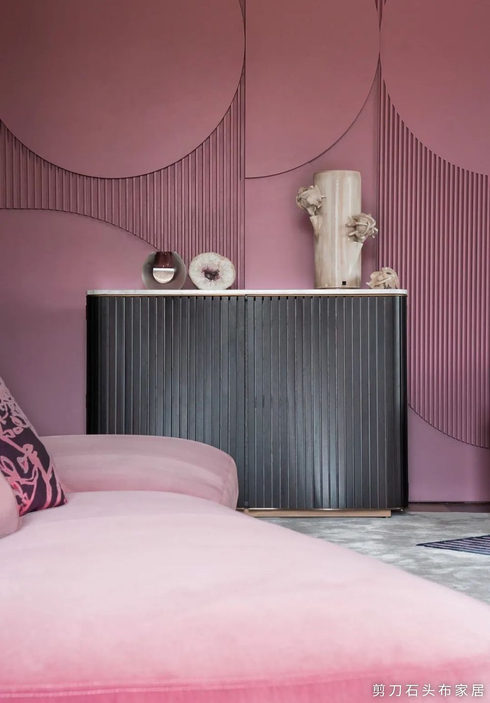 进口酒柜如何挑选?Giorgetti的这款酒柜颜值超高