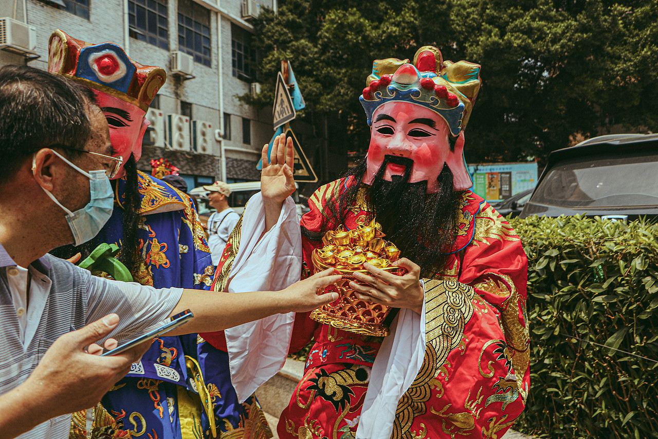 【城市街拍VOL.13】仁威北帝诞（图ZMzY2NTI1MTM2） - 人文/纪实摄影 - 站酷设计师阿蚁街头摄影原创素材 - 站酷ZCOOL