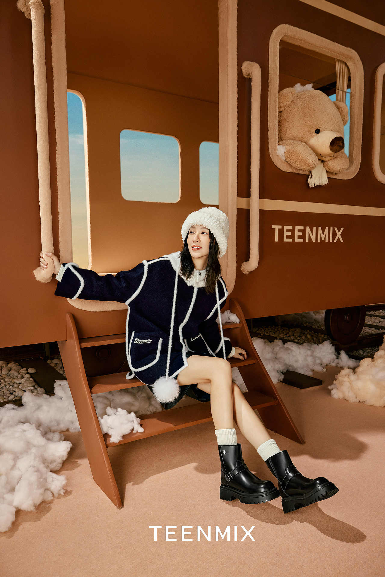 雪国列车主题女鞋形象｜天美意teenmix（图ZMzYwMTUzOTY4） - 人像摄影 - 站酷设计师TMOST德莫斯原创素材 - 站酷ZCOOL