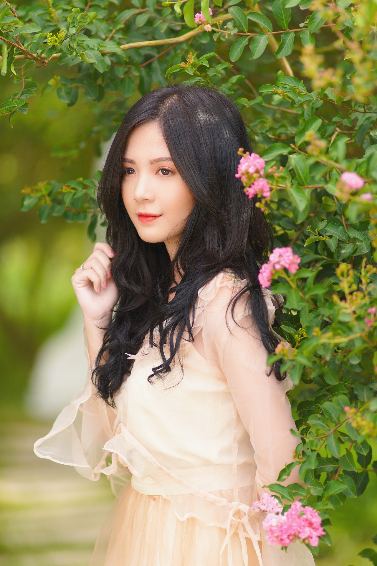 【花间少女】春天就是最好的拍照时间（图ZMzcwMjE4OTM2） - 人像摄影 - 站酷设计师爱西安的摄影师原创素材 - 站酷ZCOOL