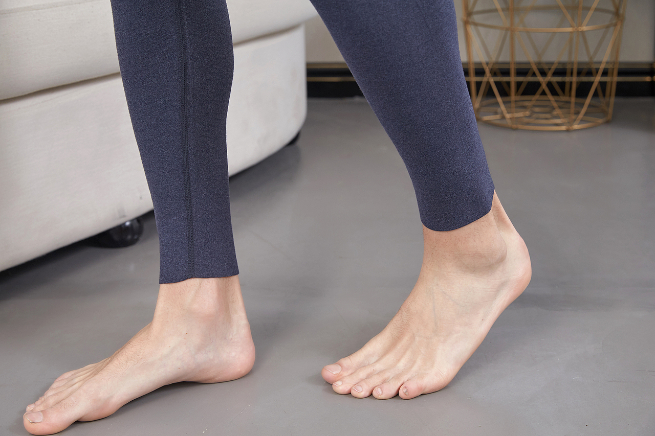 义乌男士保暖内衣实景图拍摄