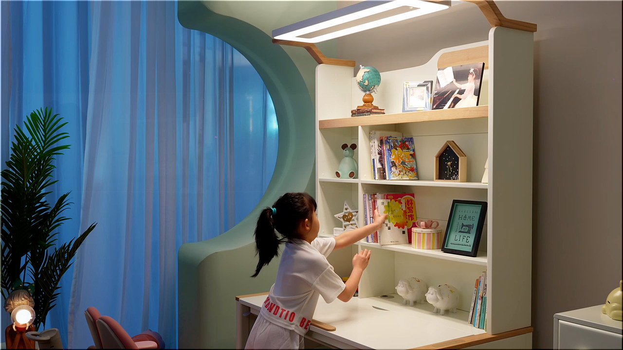 青少年书桌,为国家的未来保驾护航 | 鲸跃影视