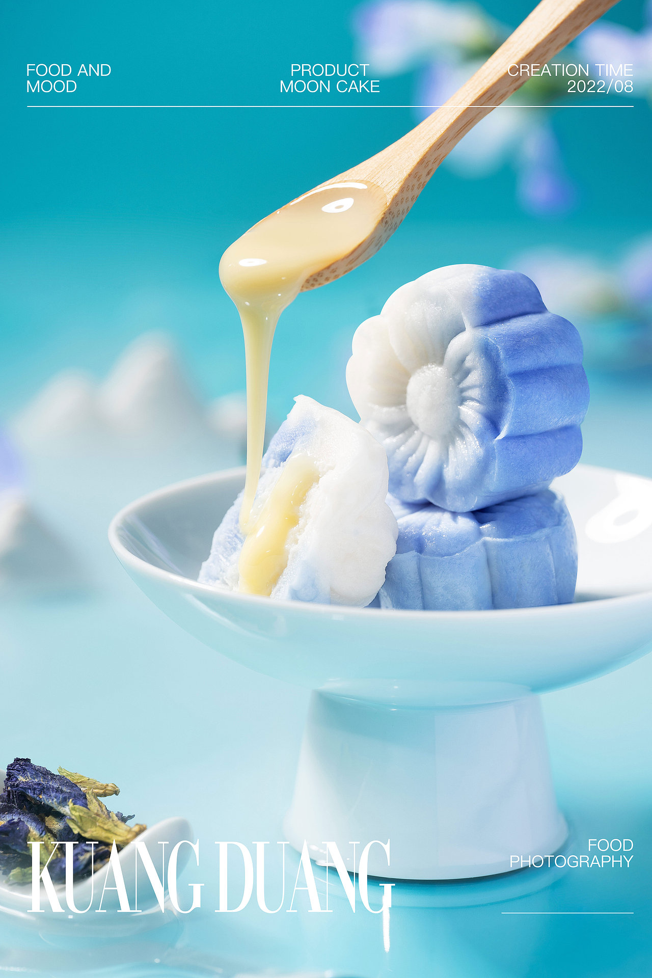 青花瓷冰🧊皮流心月饼（图ZMzEzOTU2MjIw） - 美食摄影 - 站酷设计师哐当美食摄影原创素材 - 站酷ZCOOL