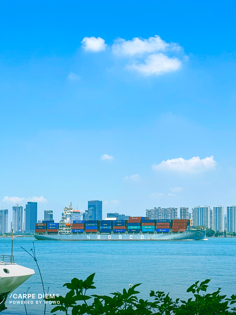 7月 |厦门 山海 蓝天白云 红屋顶（图ZMzE1OTQ2OTIw） - 风光摄影 - 站酷设计师wow0原创素材 - 站酷ZCOOL