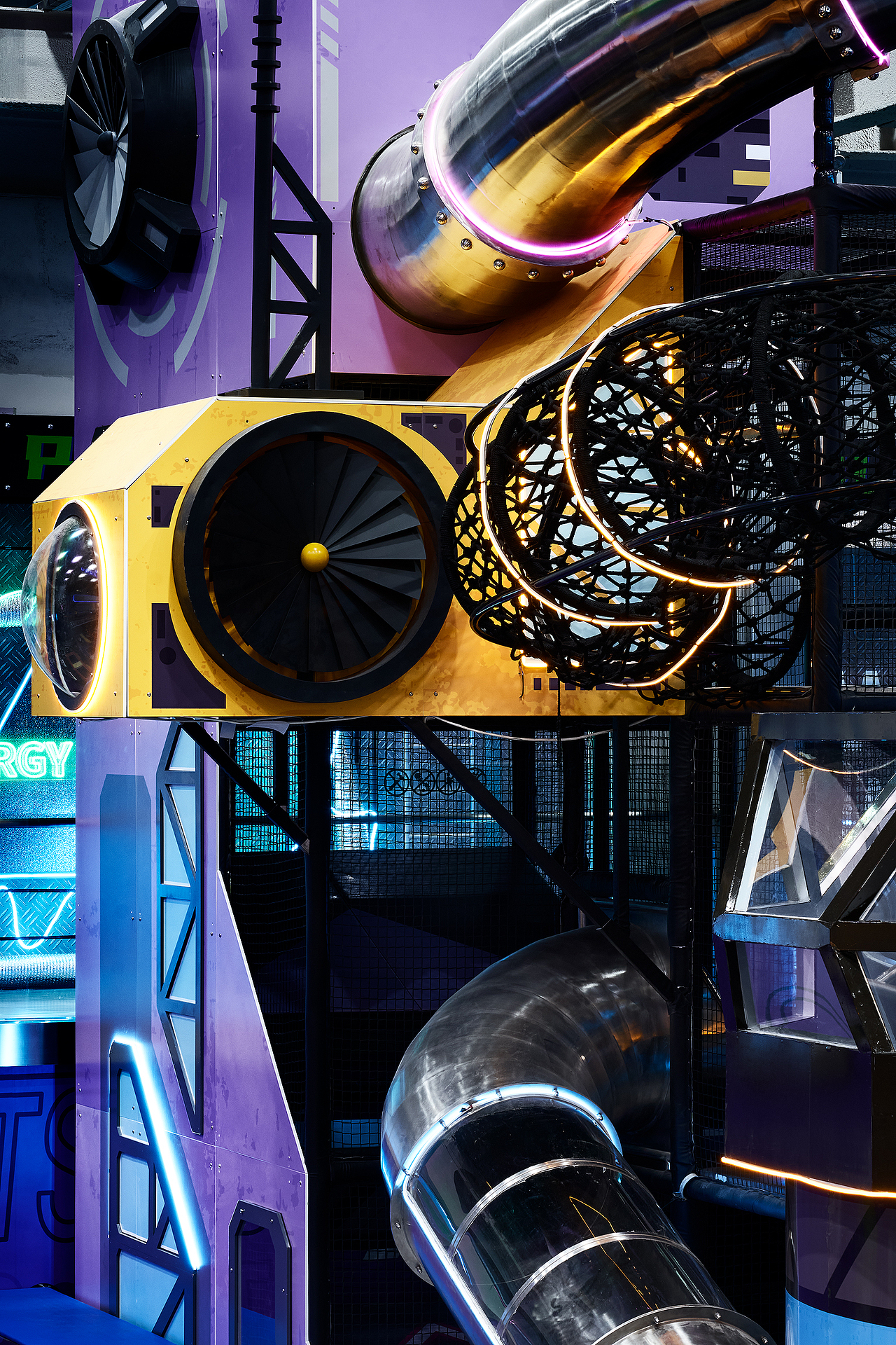 奇恩设计|APFUNLL全国首家元宇宙室内运动工厂（图ZMzI3NjQxMTY0） - 商业空间设计 - 站酷设计师奇恩设计原创素材 - 站酷ZCOOL