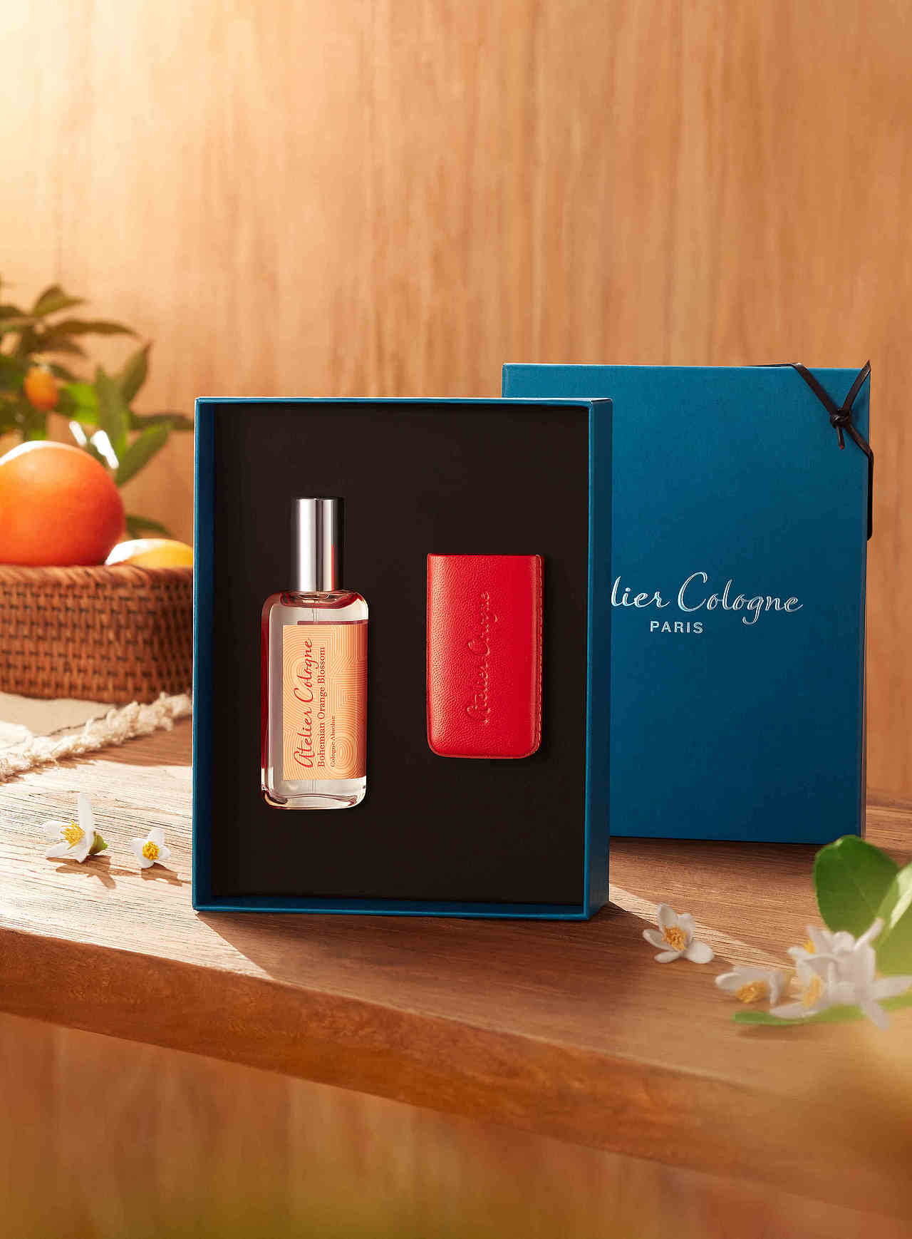 香水摄影｜欧珑香水（图ZMzQ5NjM2MTI4） - 产品摄影 - 站酷设计师101Space原创素材 - 站酷ZCOOL