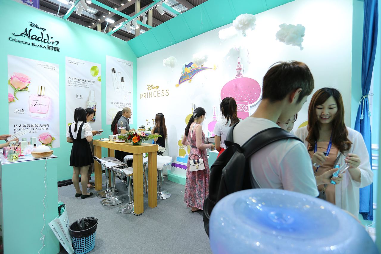 迪士尼（礼品展）展会设计（图ZMzA2NzQ1OTY4） - 展陈设计 - 站酷设计师半熟原创素材 - 站酷ZCOOL