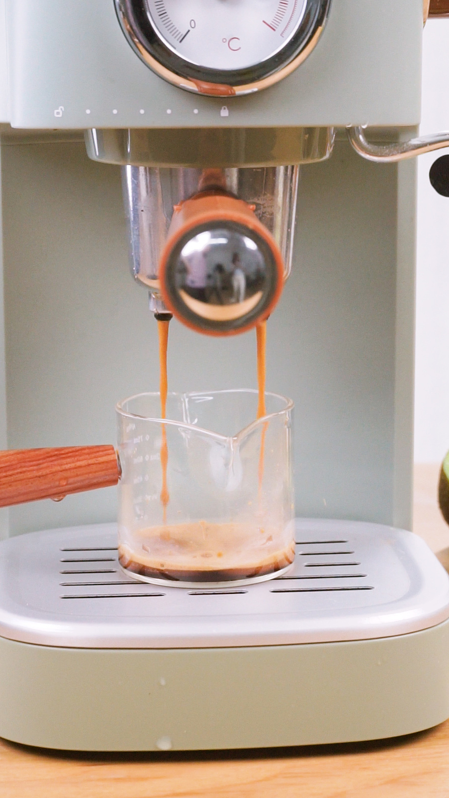 小红书视频/咖啡机/猕猴桃气泡美式制作