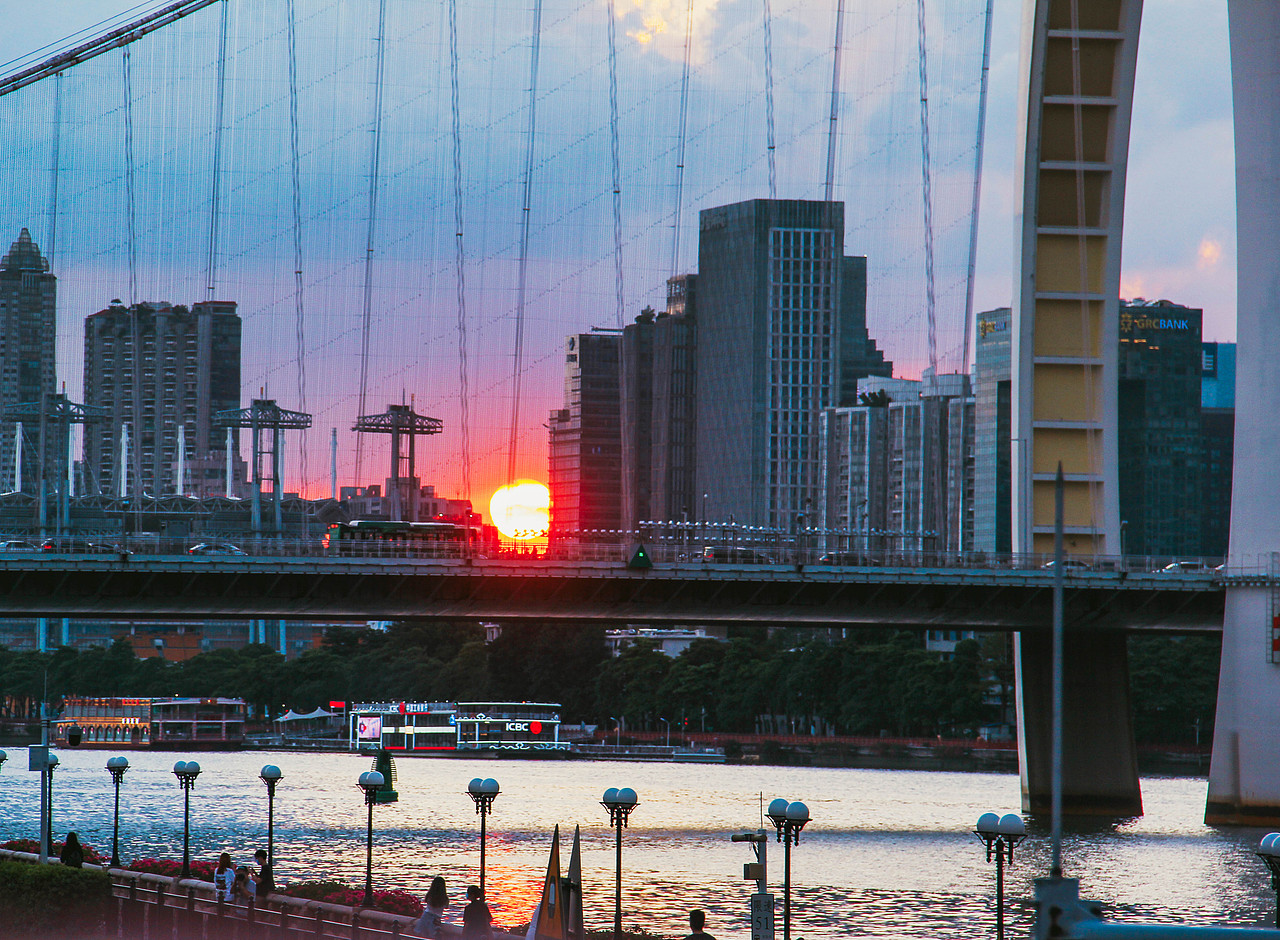 日秋的第一个日落