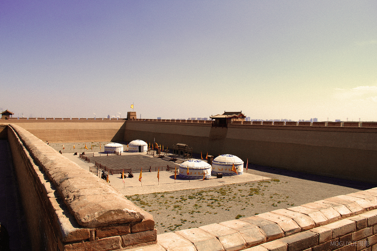 天下第一关-嘉峪关城楼