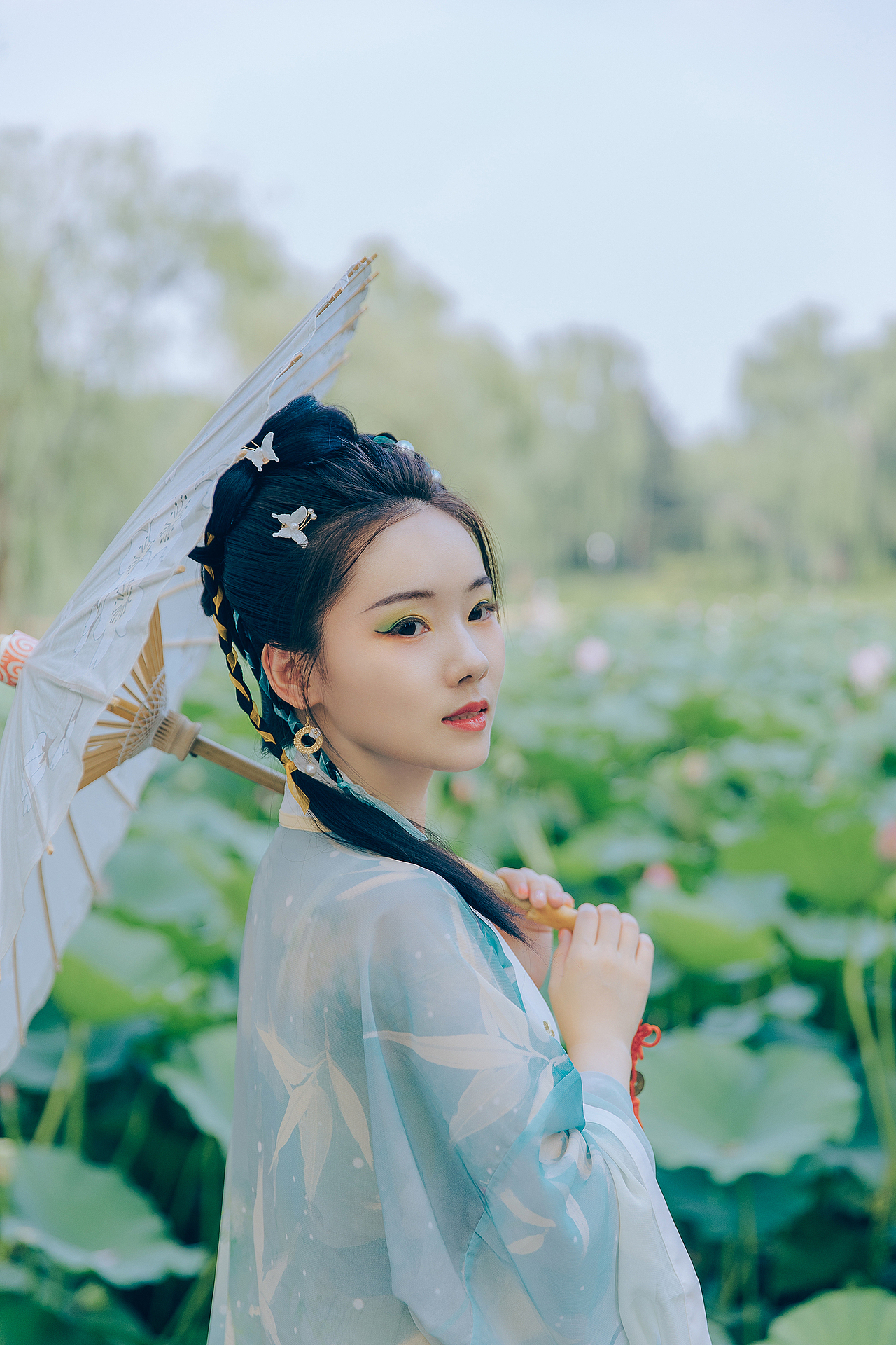 汉服|夏日荷塘（图ZMzA5NDIzNDQ0） - 人像摄影 - 站酷设计师笔画年华原创素材 - 站酷ZCOOL